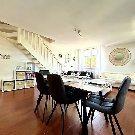 Agreable Proche De La Apartment