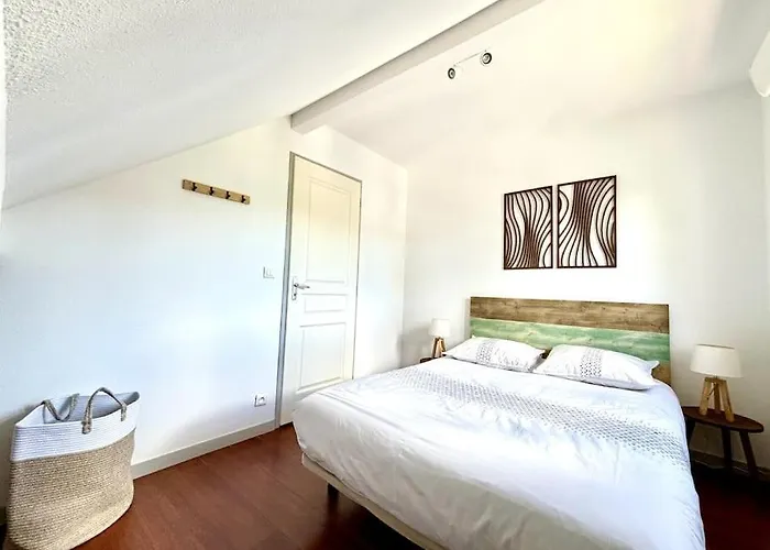 Agreable Proche De La * アルカション